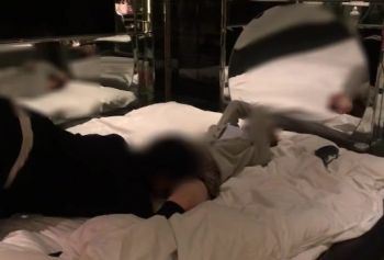 Эта японская порно вконтакте женщина действительно извращенная