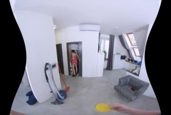 Трахни свою порно фильм чешскую горничную в VR