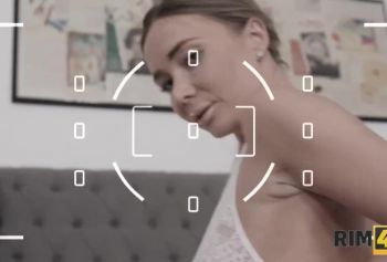 Rim4K. Сладкая порево членов куколка удовлетворяет фотографа минетом и риммингом