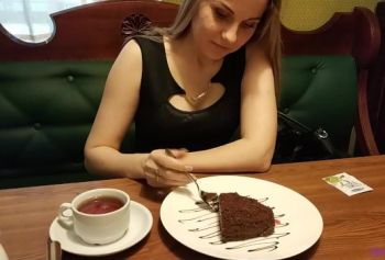Letty Black новое порно &ndash; Вибратор с дистанционным управлением в кафе