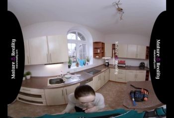 ЗрелаяРеальность ВР бесплатни секс - Русская Домохозяйка